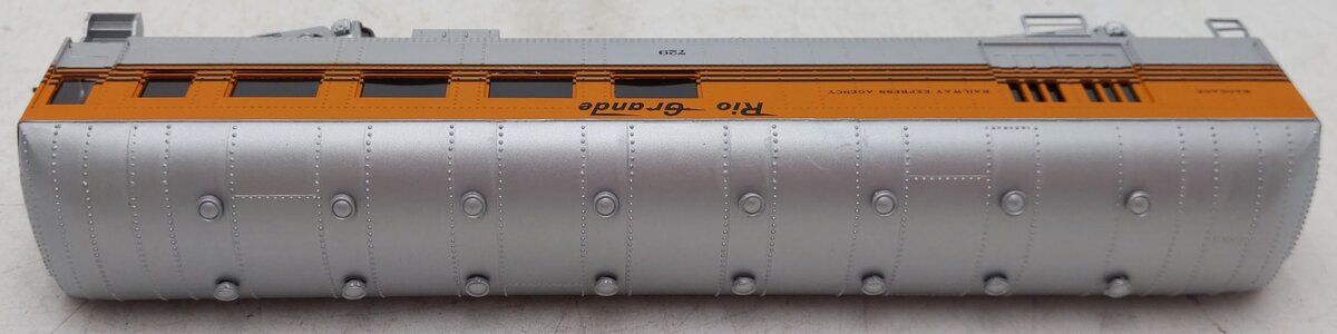 Roundhouse 86553 HO Rio Grande Arch Roof Combination Car #729 EX/Box