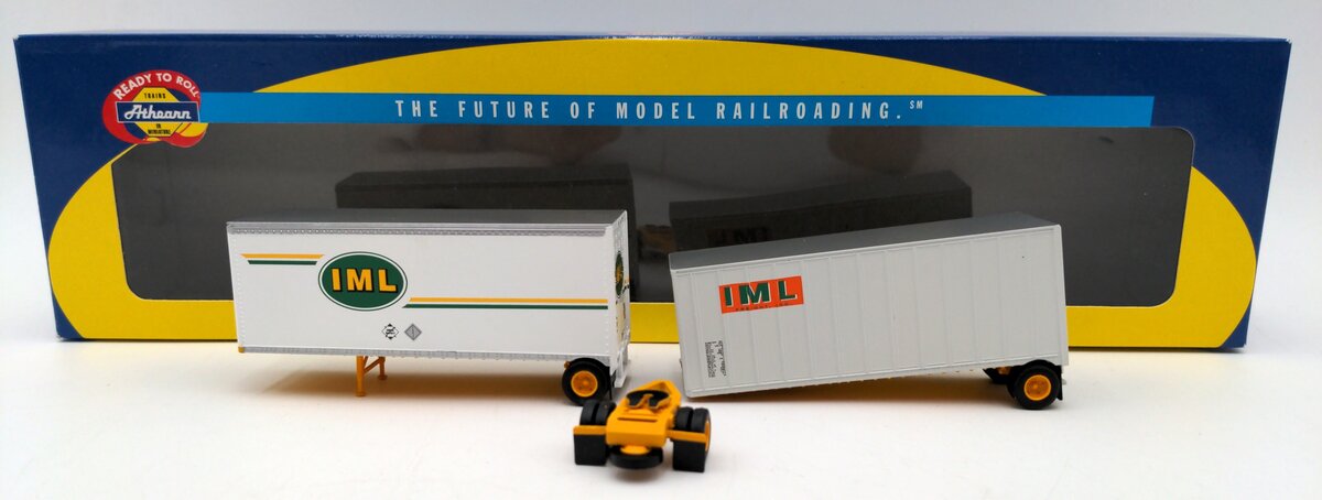 Athearn 91135 HO Scale IML Freight Freightliner & 2-28'' Trailers VG/Box