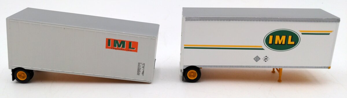 Athearn 91135 HO Scale IML Freight Freightliner & 2-28'' Trailers VG/Box