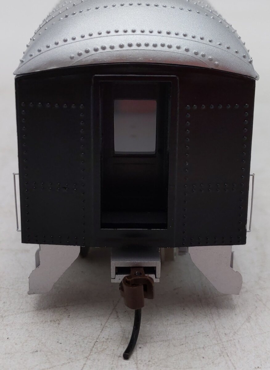 Roundhouse 86613 HO Rio Grande Coach Car #1004 LN/Box
