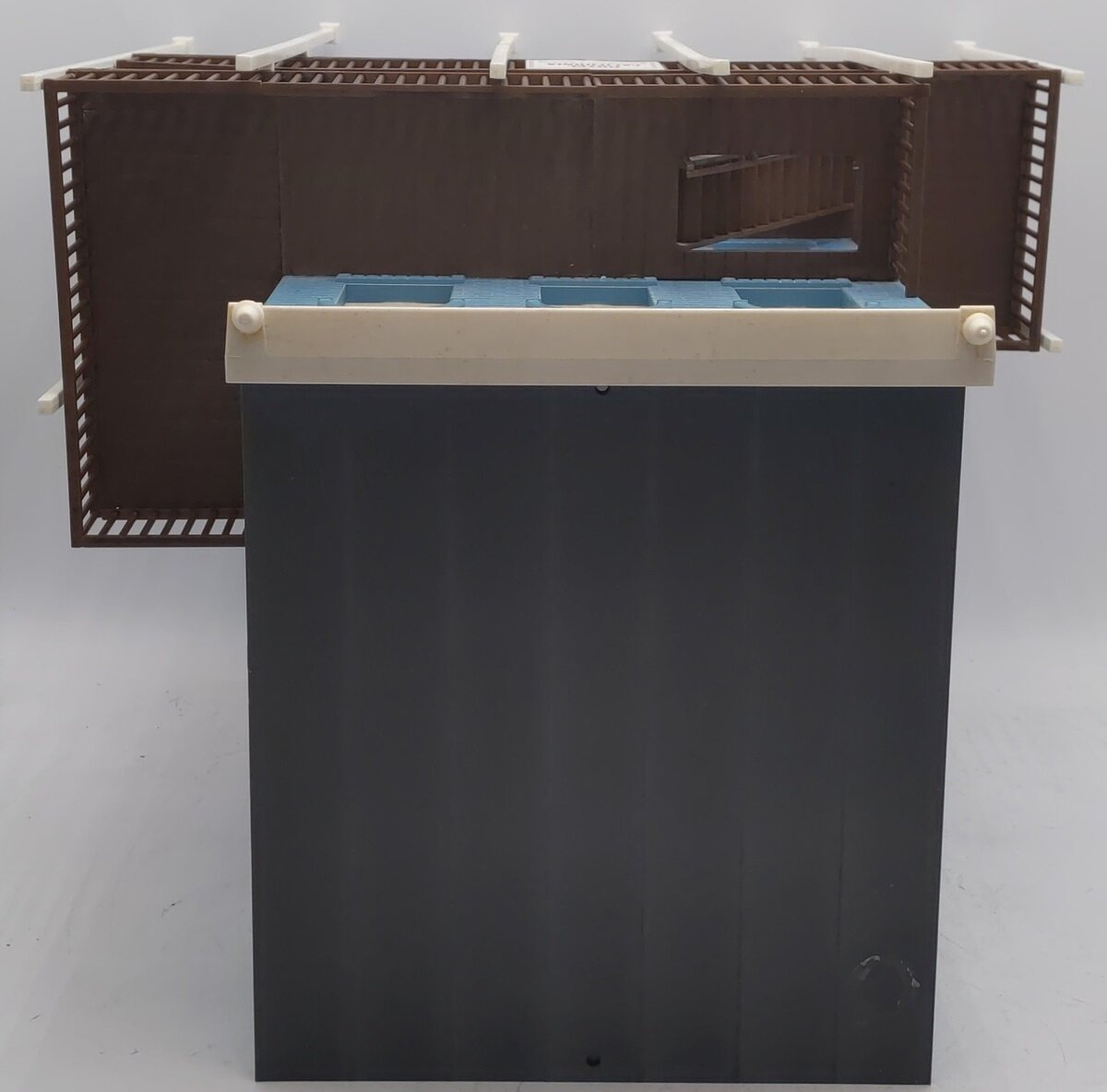 Piko 62260 G Scale Hotel California Building VG