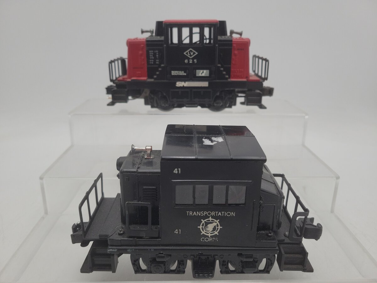 O Gauge CUSTOM Assorted Diesel Locomotives: 41, 625 [2]