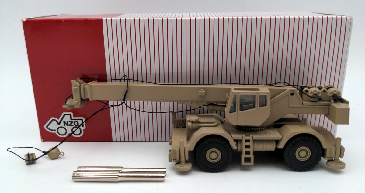 NZG 530/02 1:87 Scale Tan Grove RT 700 E Mobile Crane Diecast EX/Box