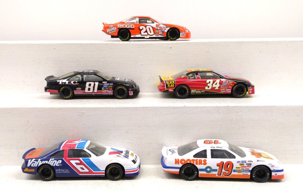 Racing Champions 1:24 Diecast Assorted NASCAR Racing Cars [5] EX