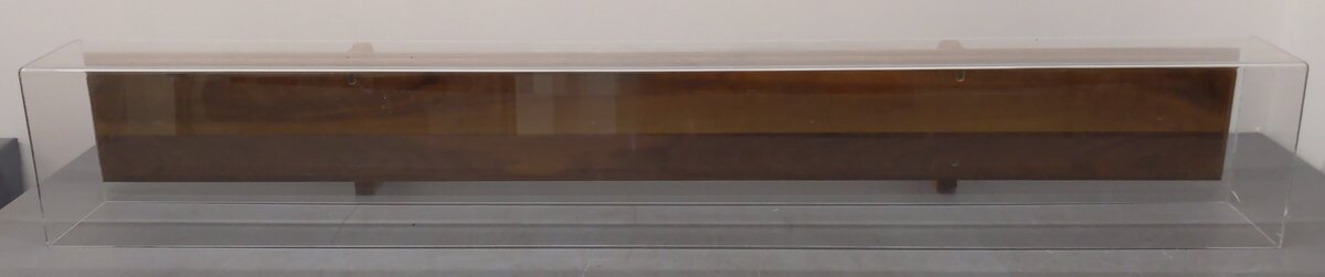 O Scale Wooden and Acrylic display shelf VG