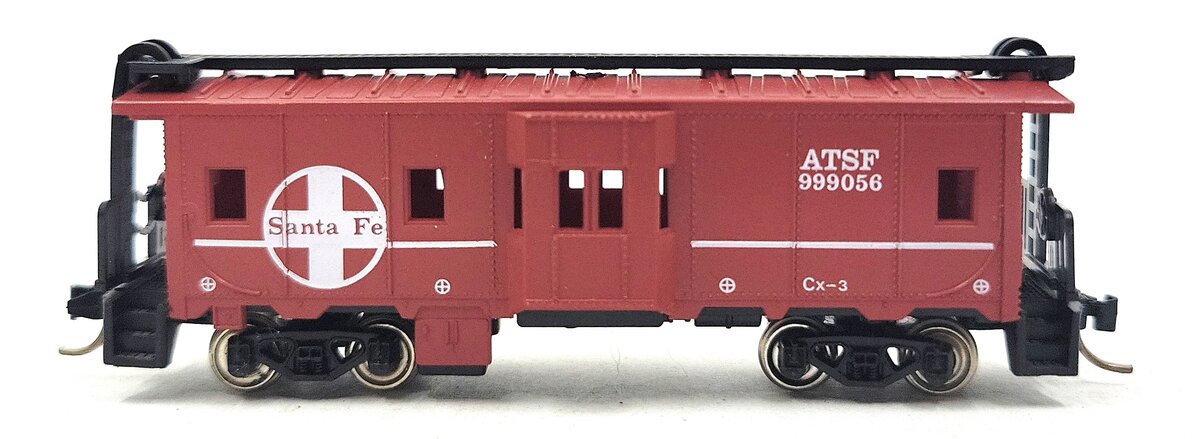Model Power 3126 N Scale Atchison Topeka Santa Fe Bay Window Caboose #999056 LN/Box