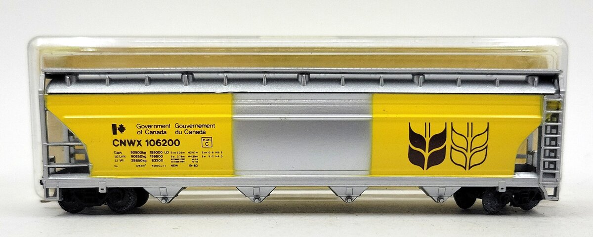 Model Power 3489 N Scale Canadian Wheat Board 55' Cylindrical Hopper Car #106200 EX/Box
