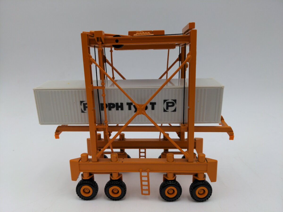 Conrad 2110 HO Peiner Straddle Carrier Type T/Box