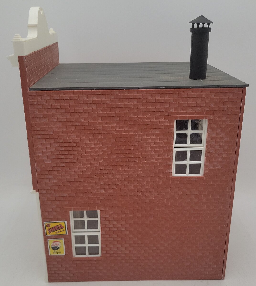 Piko 62257 G Scale 1889 Farmers State Bank Building EX