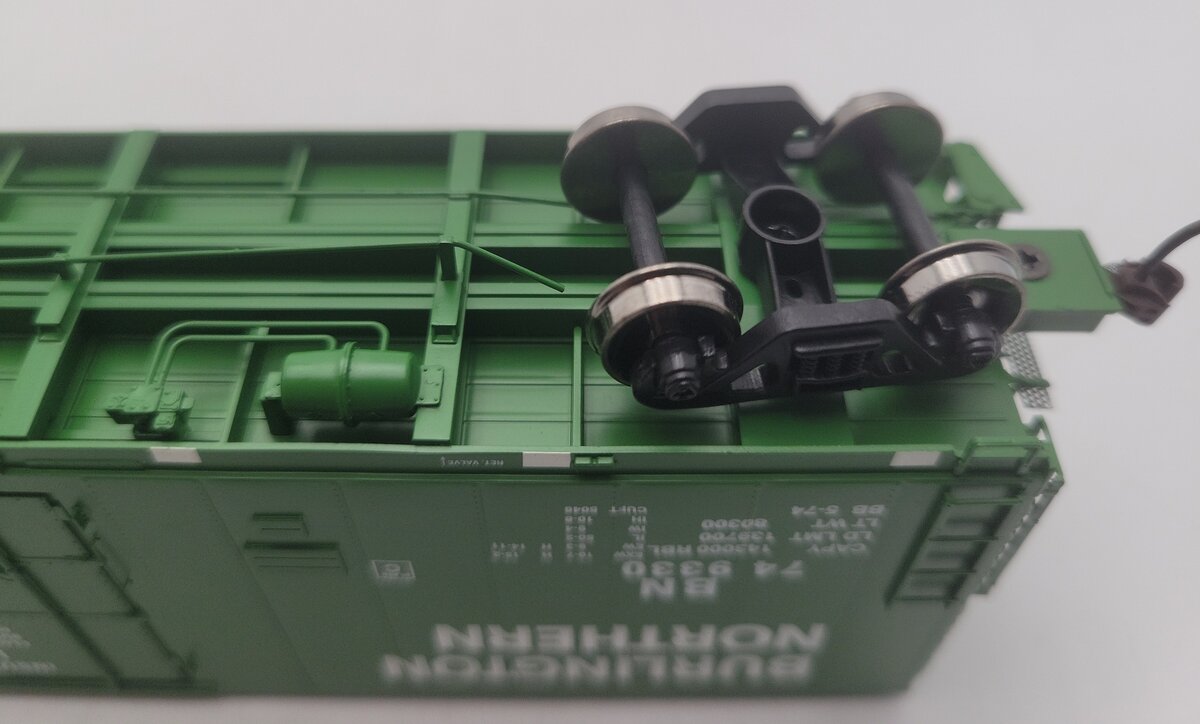 Athearn 88953 HO Scale Burlington Northern 50' Boxcar #749330 EX/Box