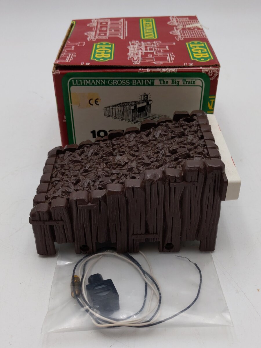 LGB 1031 G Scale Bumper with Signal Light and Cover EX/Box