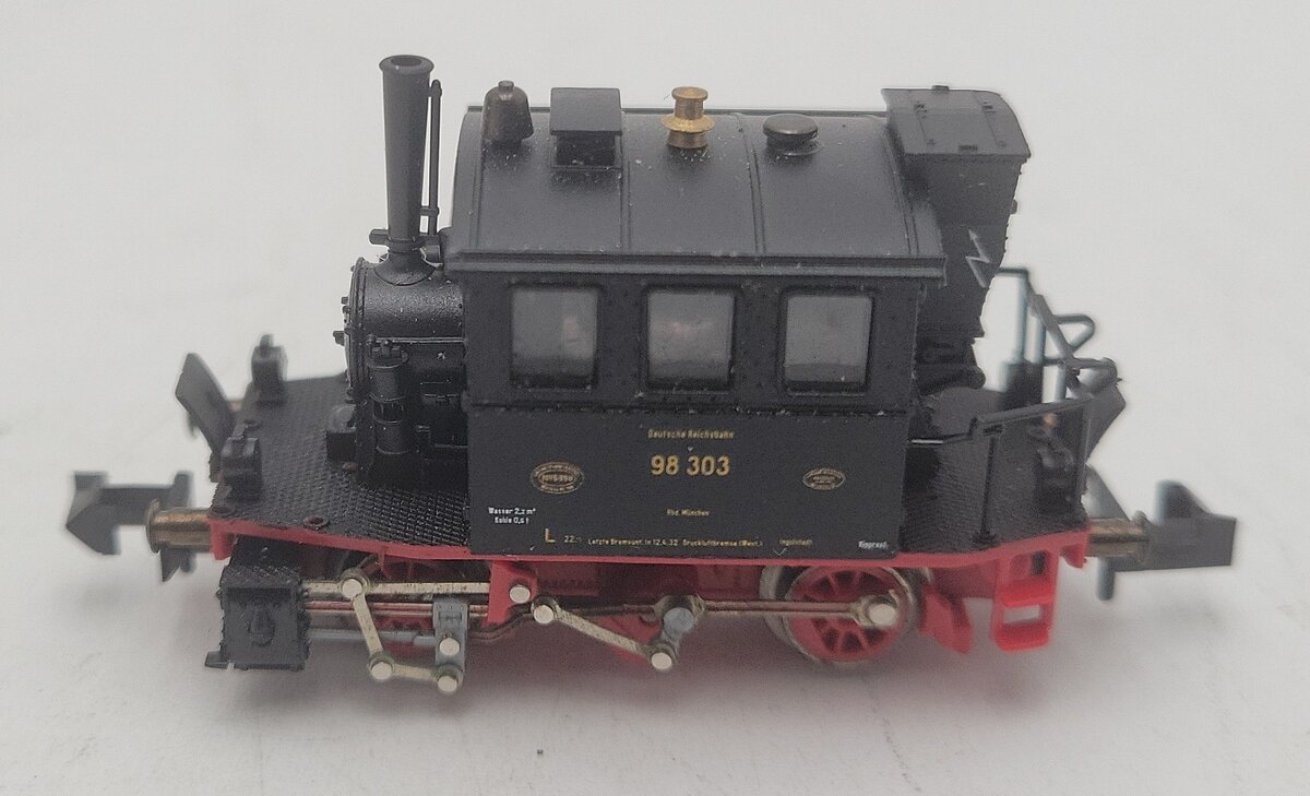 Trix 12212 N DR Class BR 983 0-4-0T Steam Locomotive #98303 EX/Box
