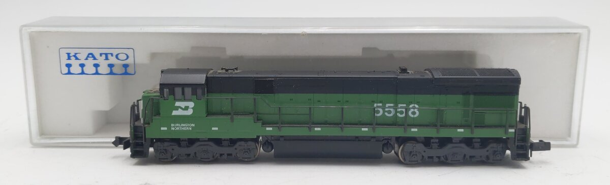 Kato 176-304 N Scale Burlington Northern C30-7 Diesel Engine #5558 EX/Box