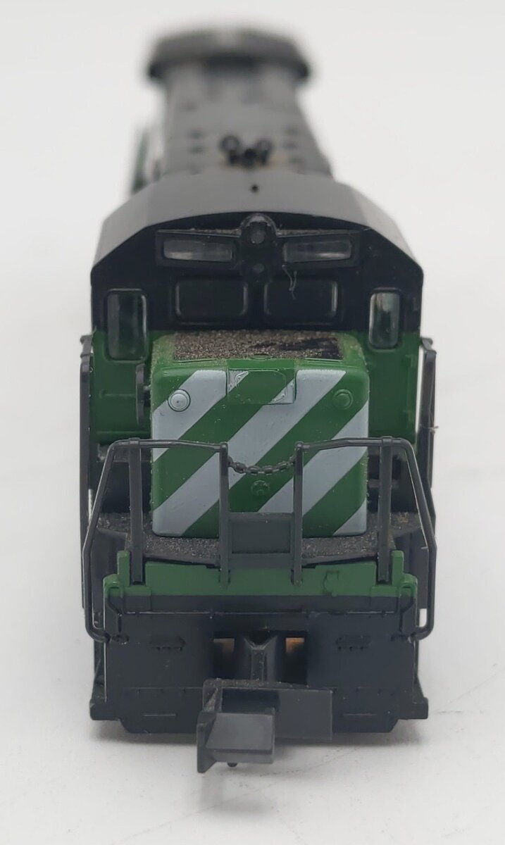 Kato 176-304 N Scale Burlington Northern C30-7 Diesel Engine #5558 EX/Box