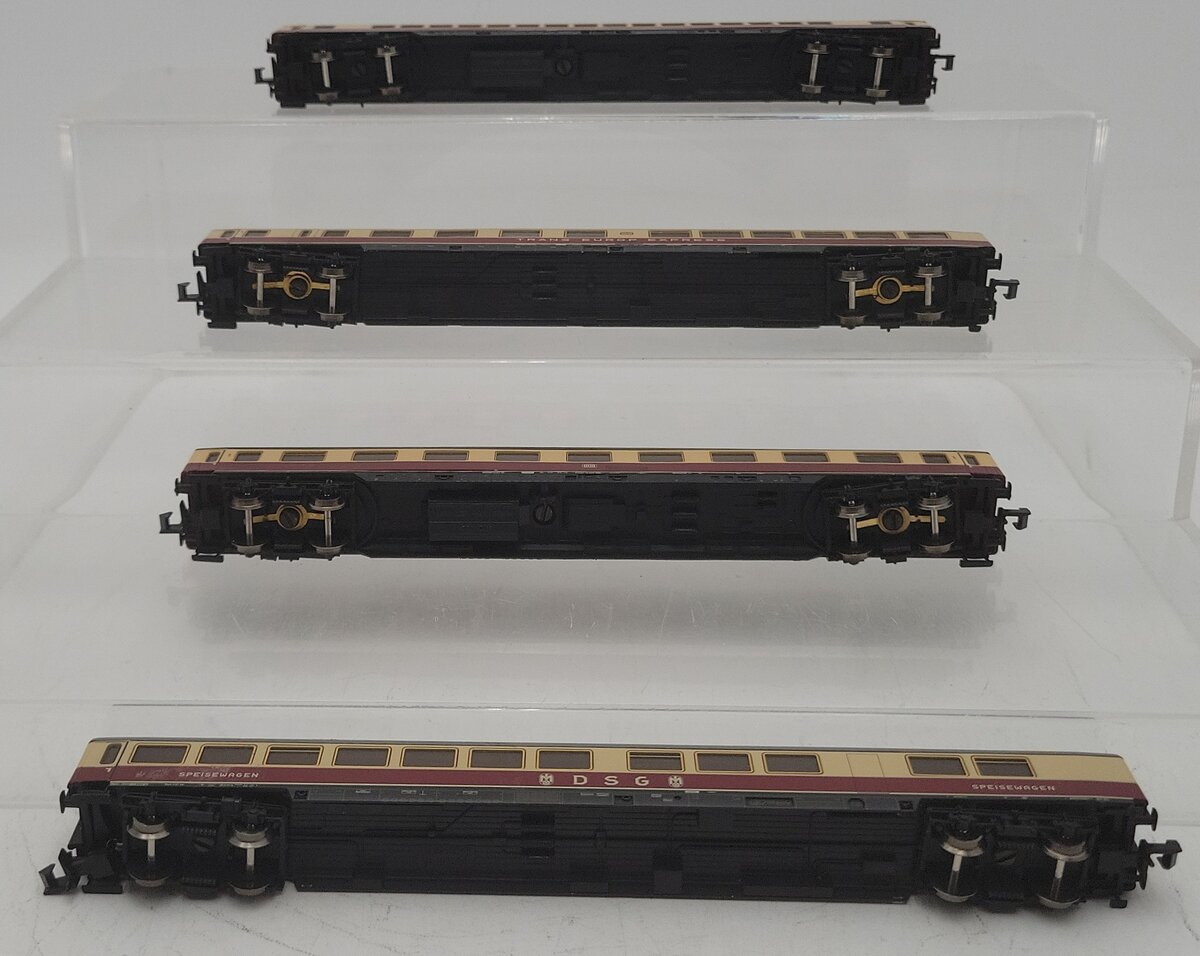 Arnold 0187 N Scale DSG European Express Passenger Cars (Pack of 4) EX/Box
