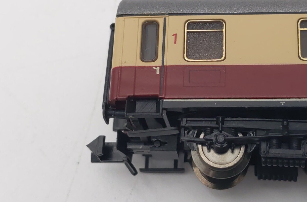 Arnold 0187 N Scale DSG European Express Passenger Cars (Pack of 4) EX/Box