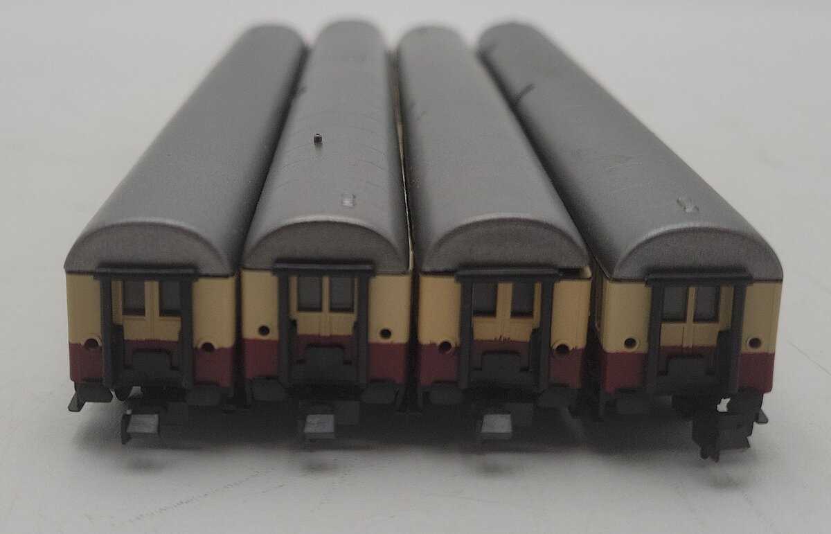 Arnold 0187 N Scale DSG European Express Passenger Cars (Pack of 4) EX/Box