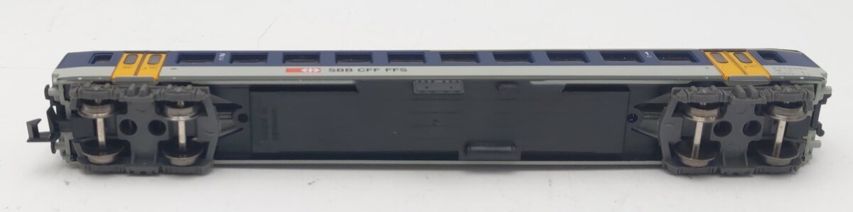 Arnold 3256 N Scale SBB 1st Class Passenger Car EX/Box