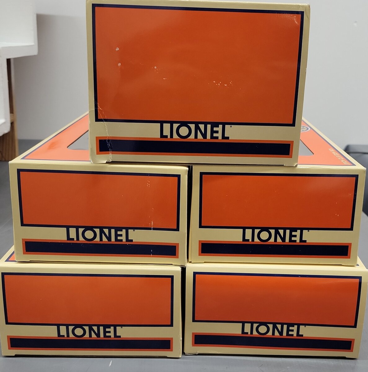 Lionel 6-31915 Chessie GP-38 O Gauge Diesel Freight Train Set EX/Box