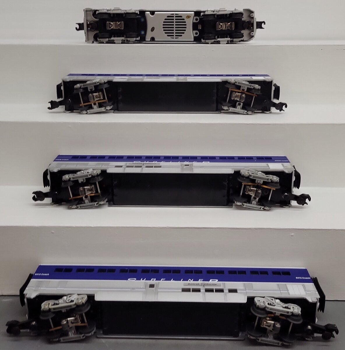 MTH 30-4198-1 Amtrak RailKing F59 Superliner O Gauge Diesel Train Set w/PS2 EX/Box
