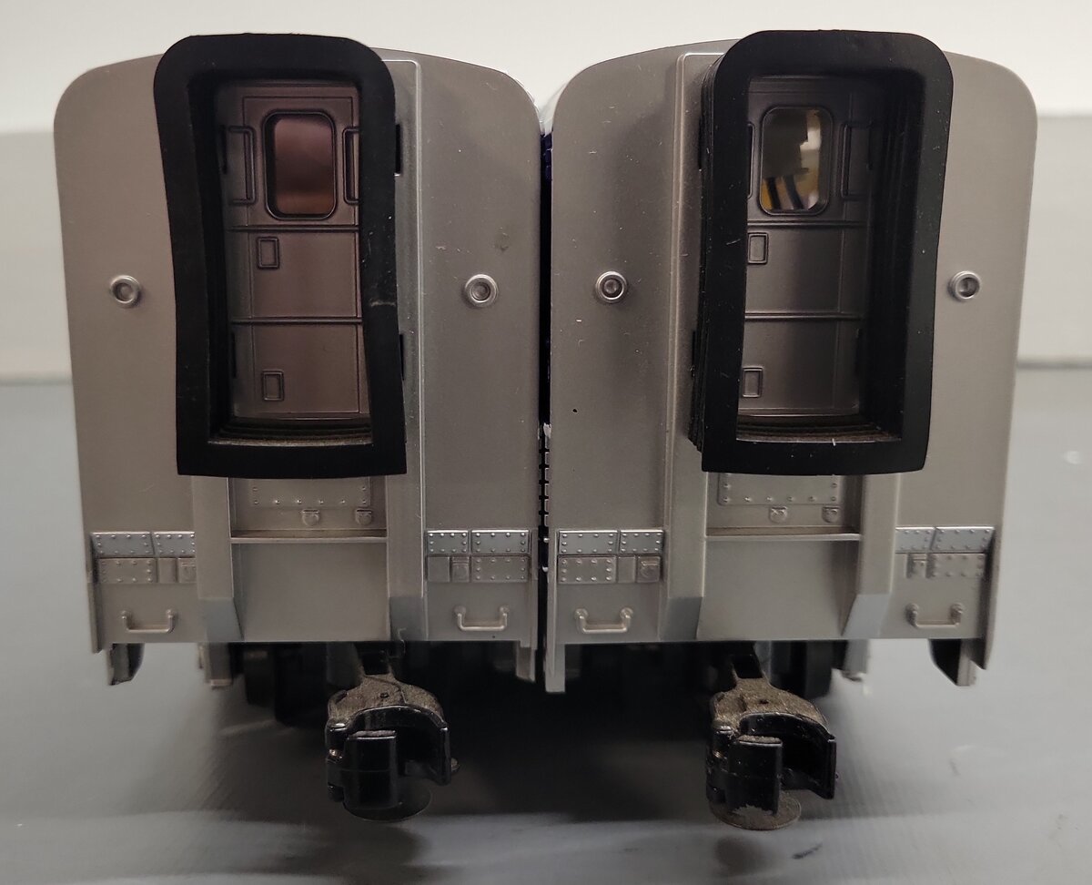 MTH 30-6509 O Amtrak RailKing O-31 SuperLiner Coach/Lounge Set (Set of 2) EX/Box