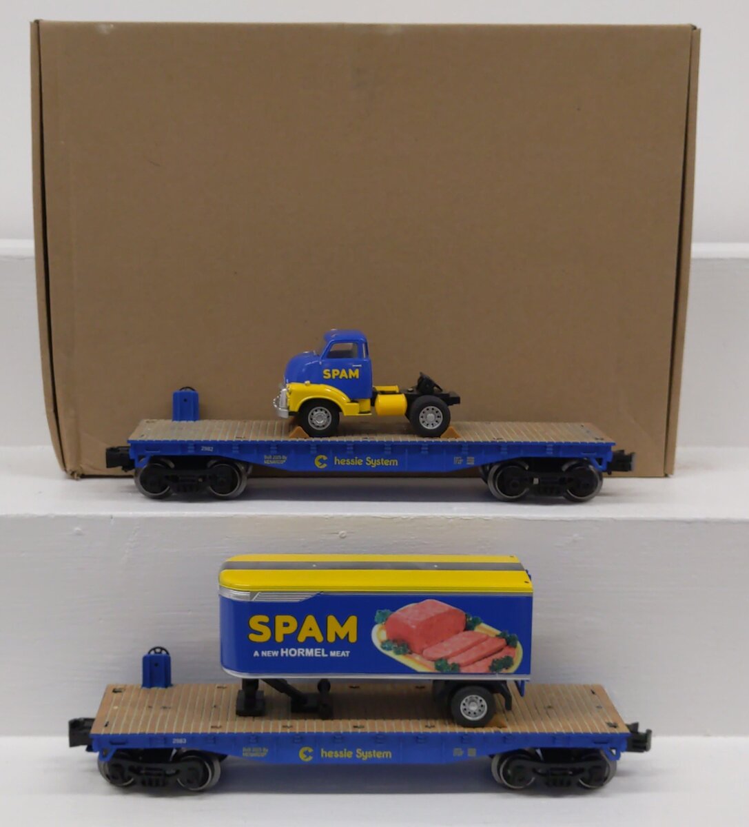 Menards 275-9545 O Gauge Chessie Flatcars w/ SPAM Tractor/Trailer (2) EX/Box