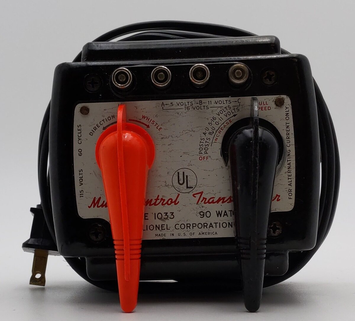 Lionel 1033 Vintage O 90 Watt Transformer w/ Whistle EX