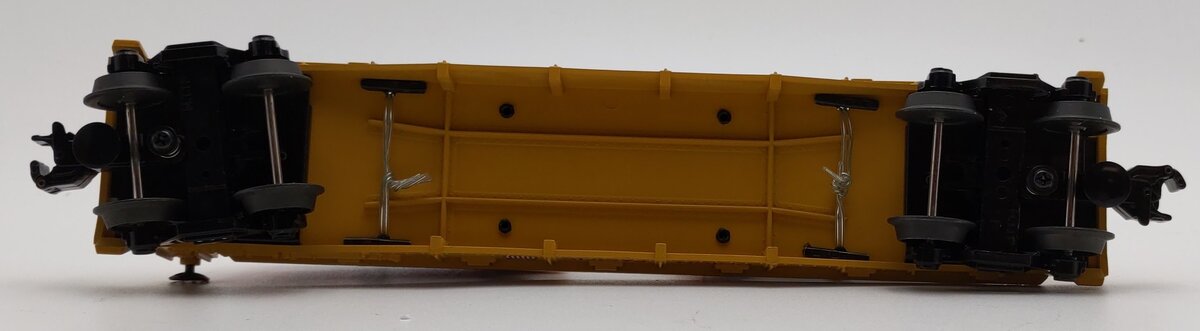 MTH 30-76033 O Scale Union Pacific Flatcar w/2 VW #1965 LN/Box