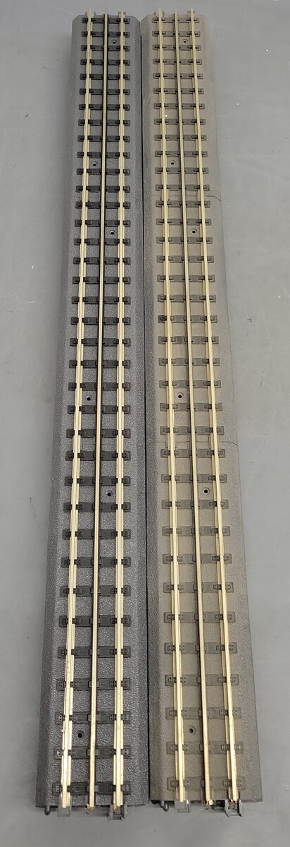 MTH 40-1019 O RealTrax - 30" Straight Section (6) EX
