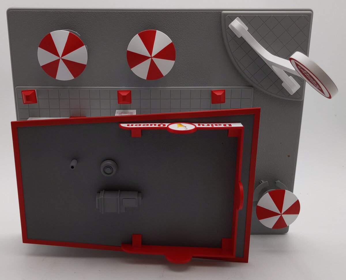MTH 30-9069 Dairy Queen Restaurant Stand EX/Box