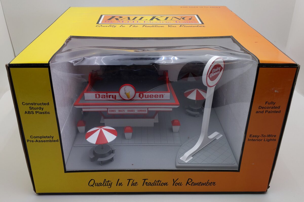 MTH 30-9069 Dairy Queen Restaurant Stand EX/Box