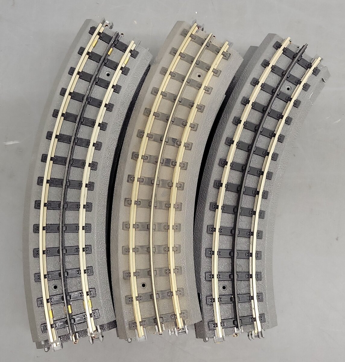 MTH 40-1002 O Scale Real Trax 031 Curved Sections [17] EX