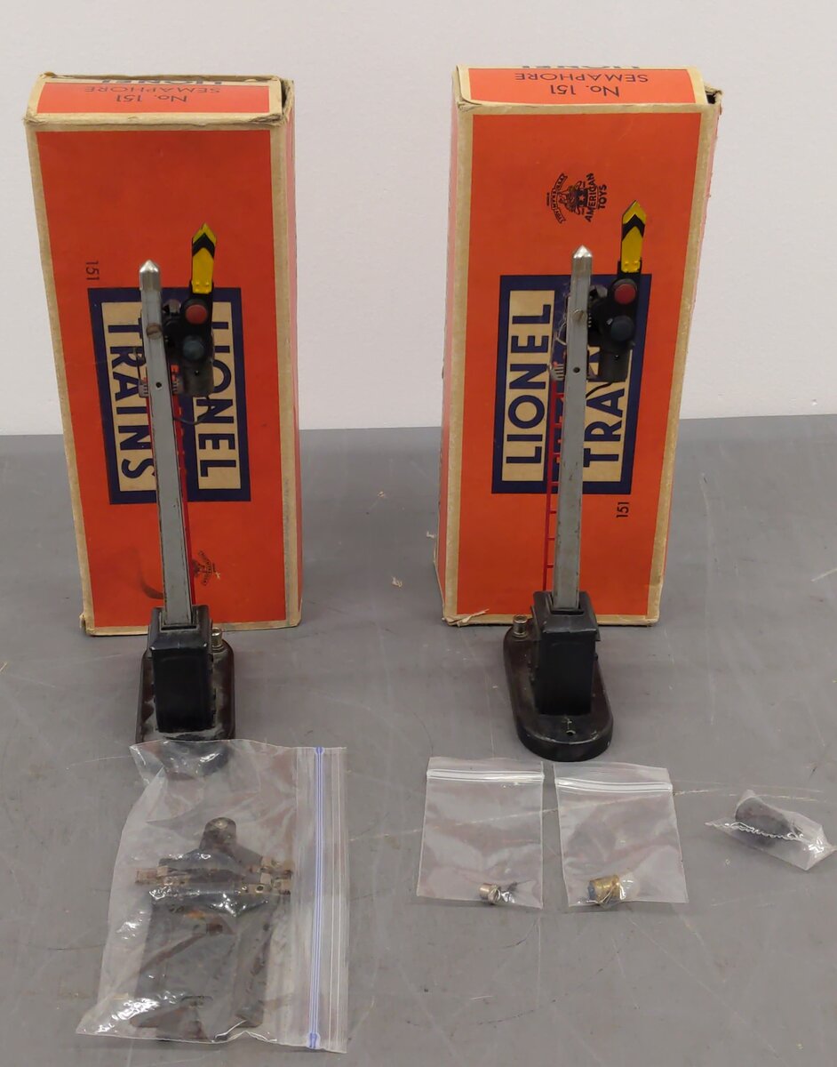Lionel 151 O Gauge Vintage Operating Semaphore Signals [2] VG/Box