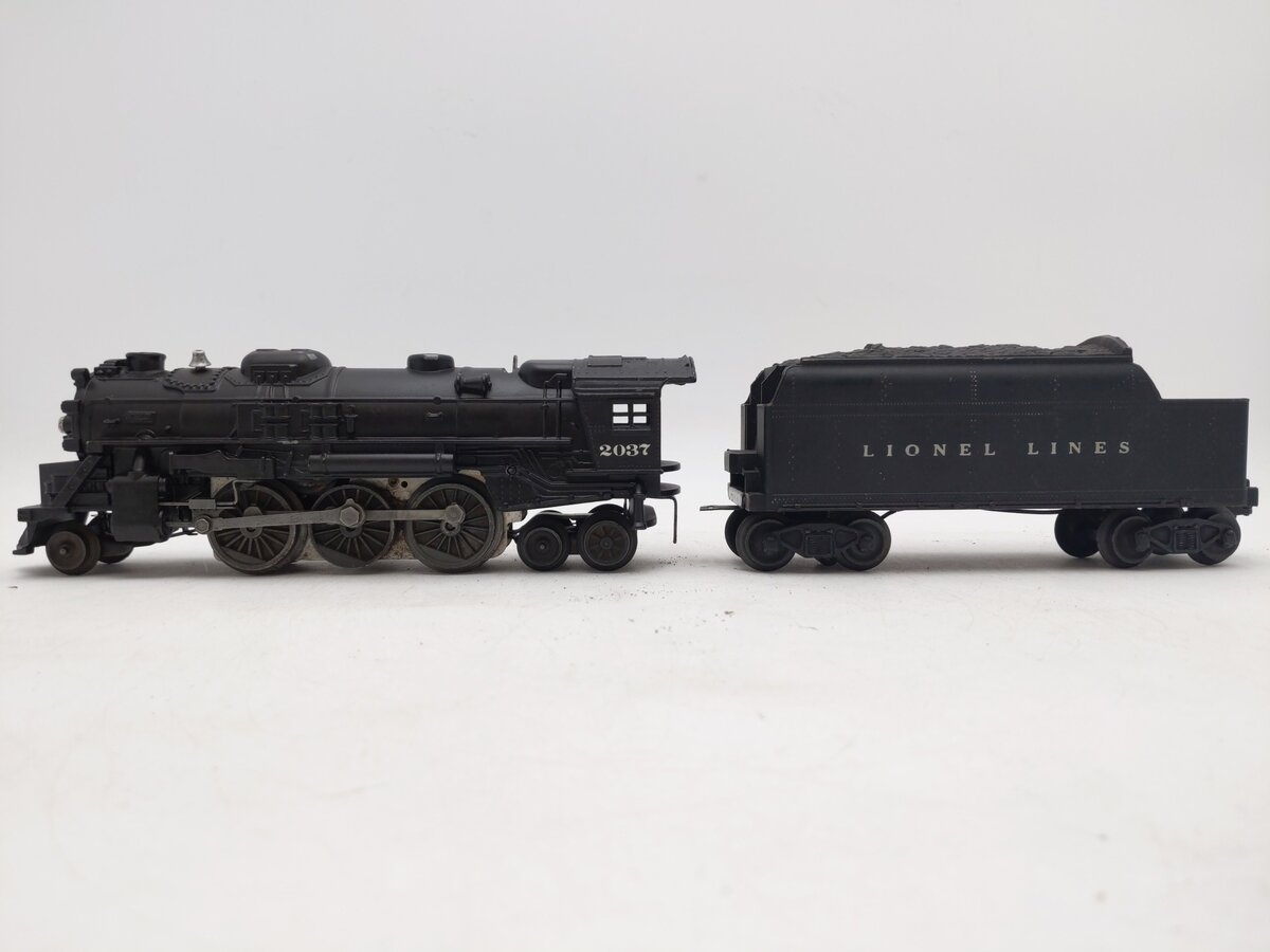 Lionel 2037 Vintage O 2-6-4 Diecast Steam Locomotive w/ 6466W Tender VG