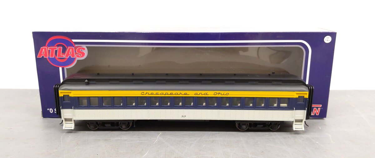 Atlas 2001165-4 O Chesapeake & Ohio Trainman 60' Passenger Coach #717 (2-Rail) LN/Box