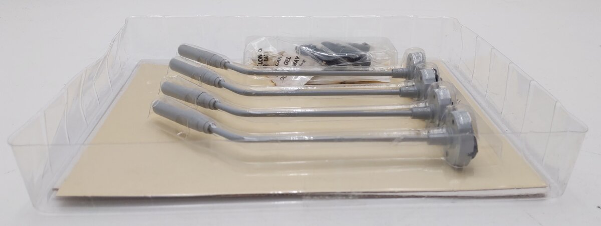 Lionel 6-12804 O And O27 Operating Highway Lights (Set of 4) NIB