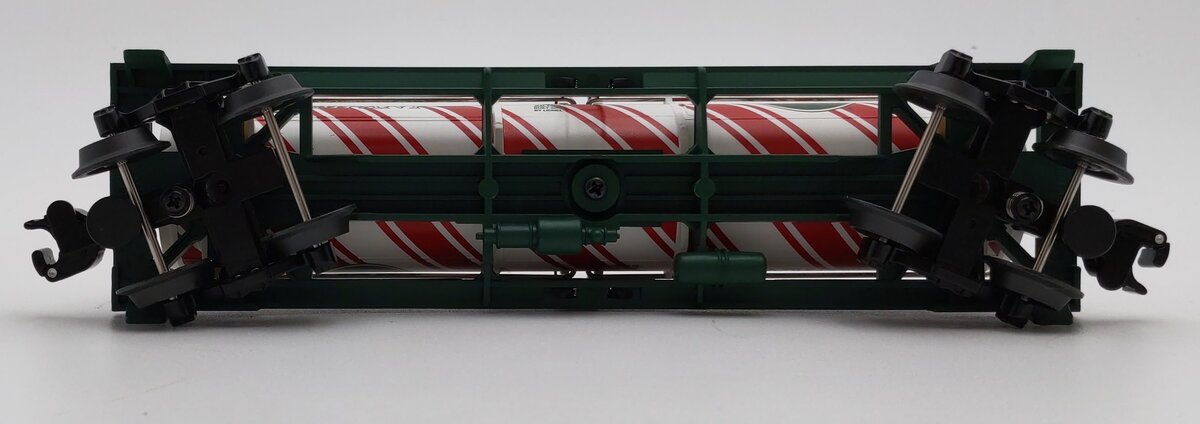 Lionel 6-26196 O Gauge Candy Cane Single Dome Tank Car EX/Box