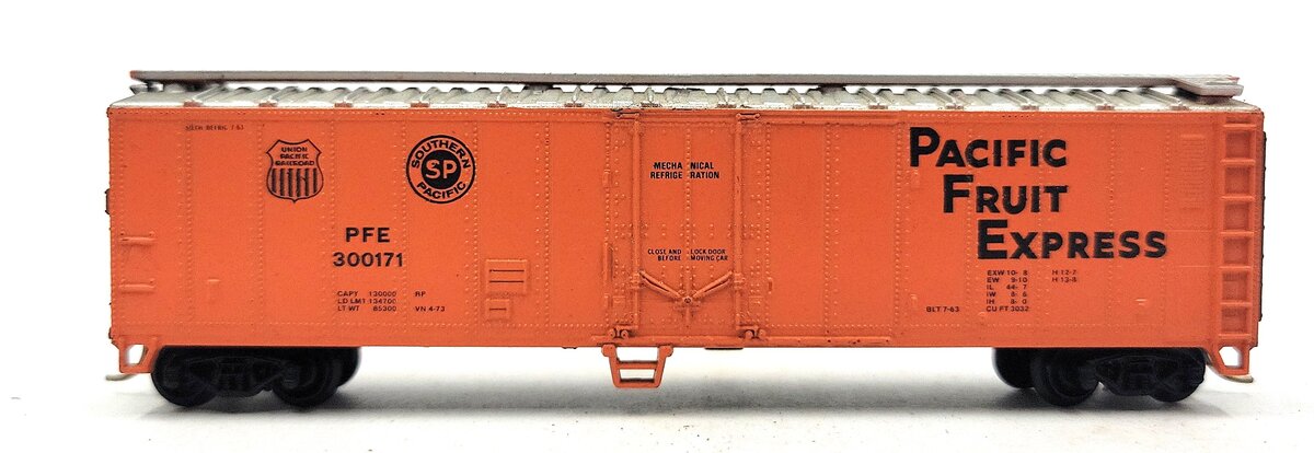 Atlas 3661 N Scale 50' Pacific Fruit Express Mechanical Reefer #300171 EX/Box