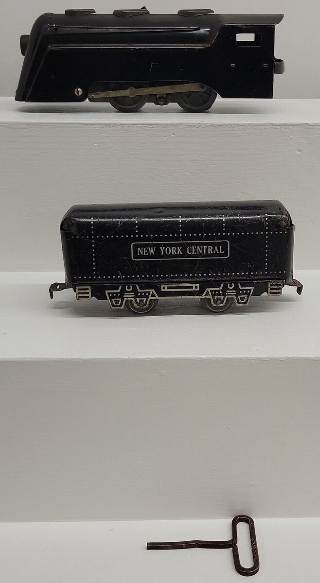 Marx O Gauge Vintage Commodore Vanderbilt Locomotive #232 and Tender VG