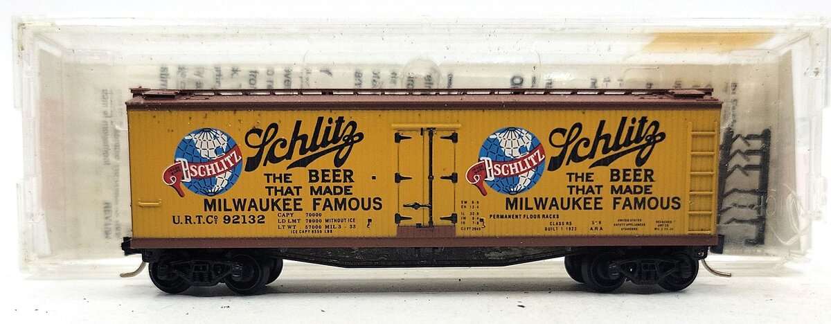 Micro-Trains 04900420 N Schlitz 40' Double Sheathed Wood Reefer #92132 LN/Box