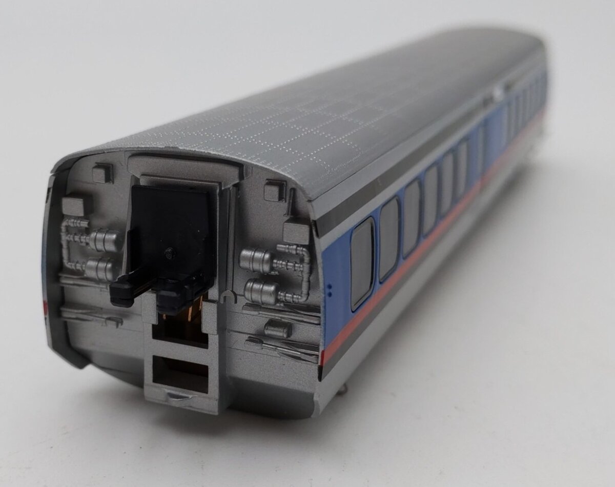 Rapido Trains 203102 HO Penn Central/DOT UAC TurboTrain Additional Coach EX/Box