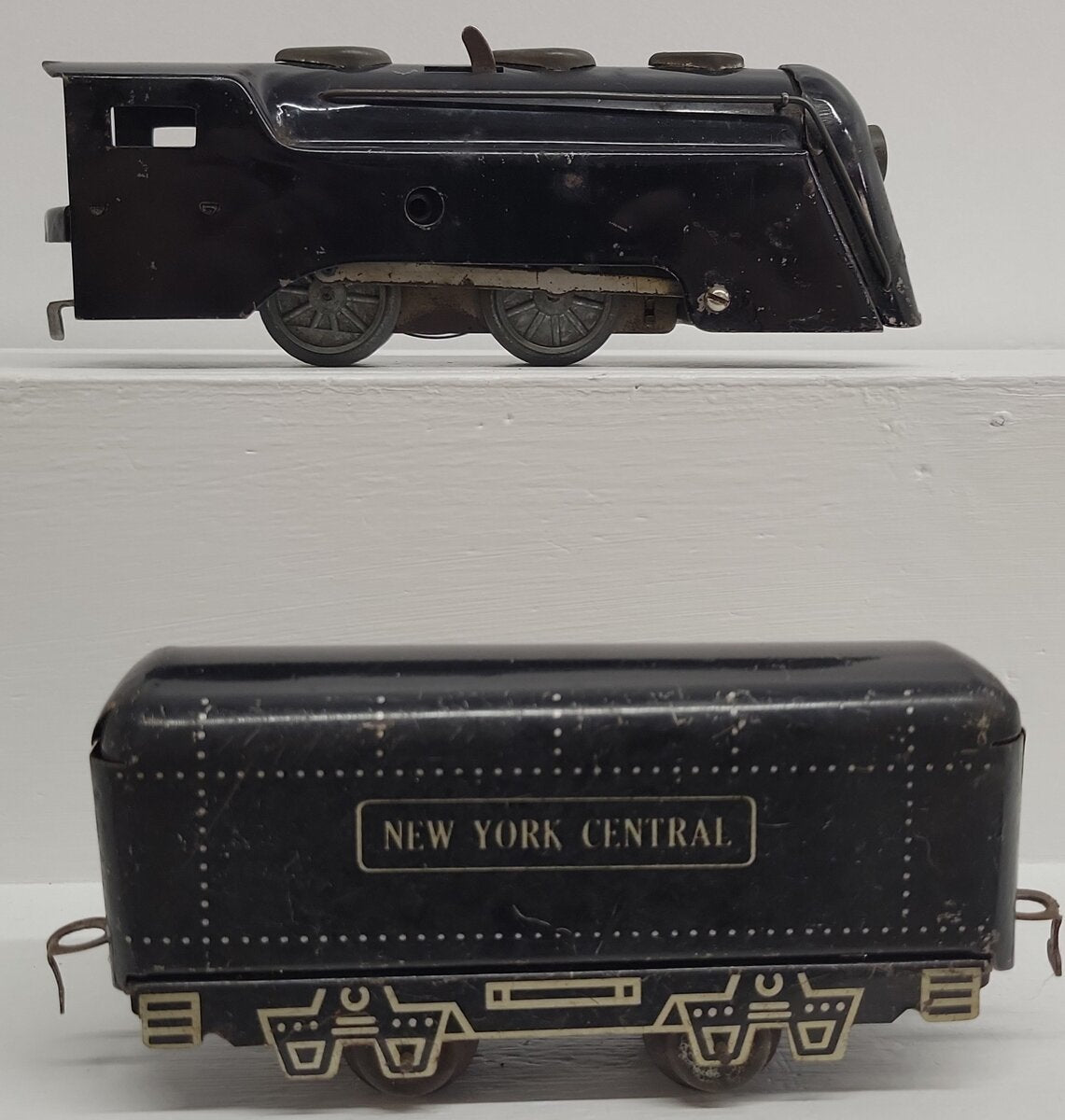 Marx O Gauge Vintage Commodore Vanderbilt Locomotive #232 and Tender VG