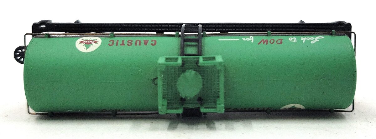 Bachmann 5103 N Scale Caustic Chemical/DOW Canada 41' Tank Car #14003 LN