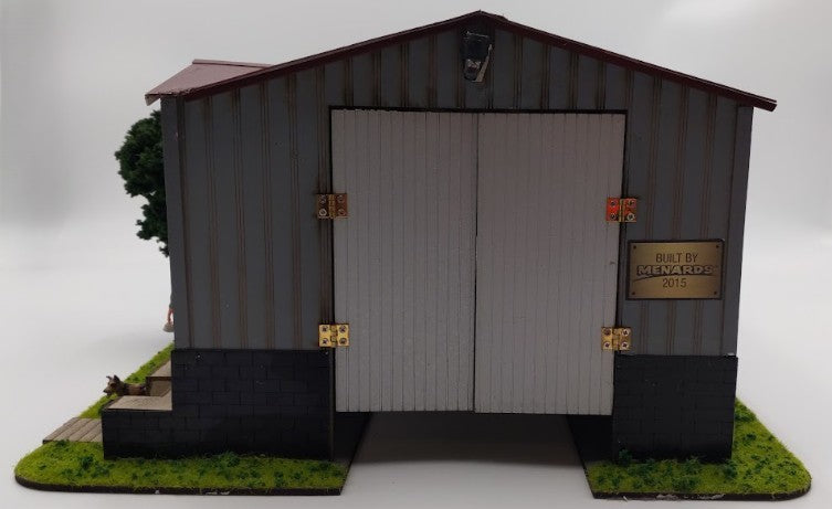 Menards 279-3069 O Scale Locomotive Maintenance Shed VG