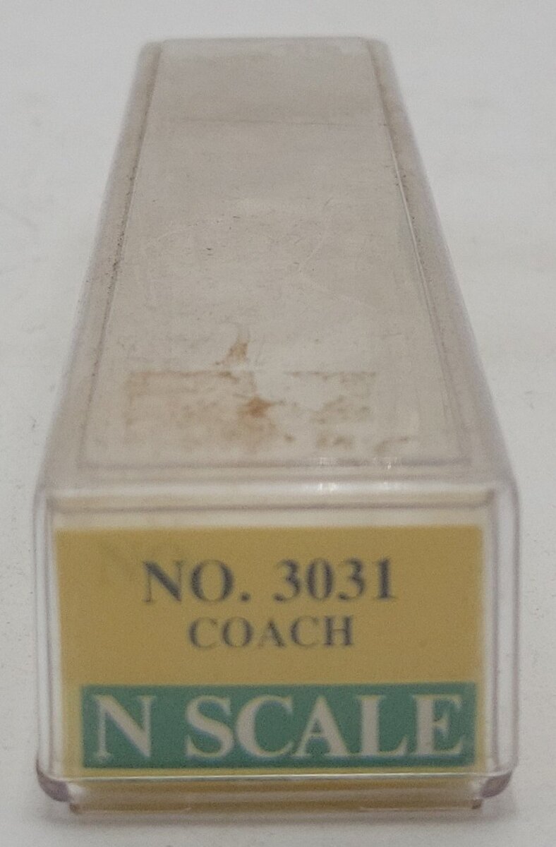 Model Power 3031 N Scale Union Pacfic 75' Streamline Coach #3347 EX/Box