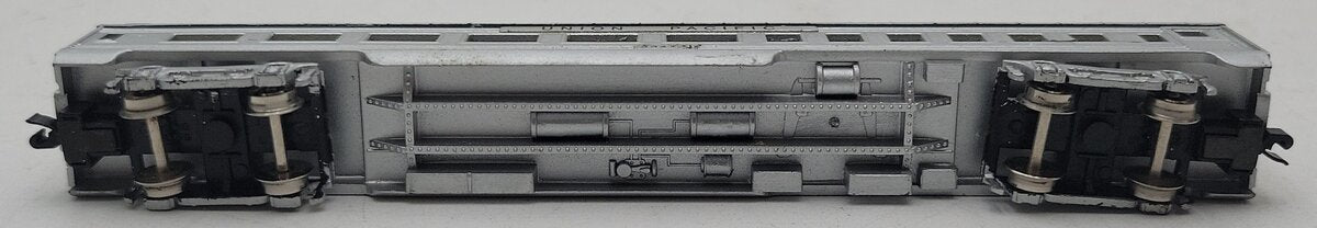 Model Power 3031 N Scale Union Pacific 75' Streamline Coach #3347 EX/Box