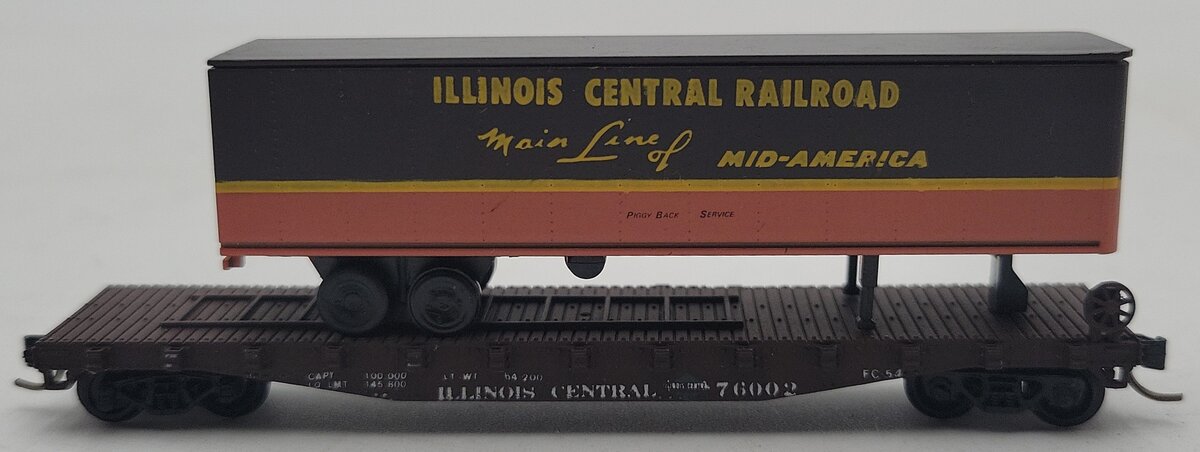 Con-Cor 0001-01205E  Illinois Central 50' Flat Car w/ Trailer #76002 EX/Box