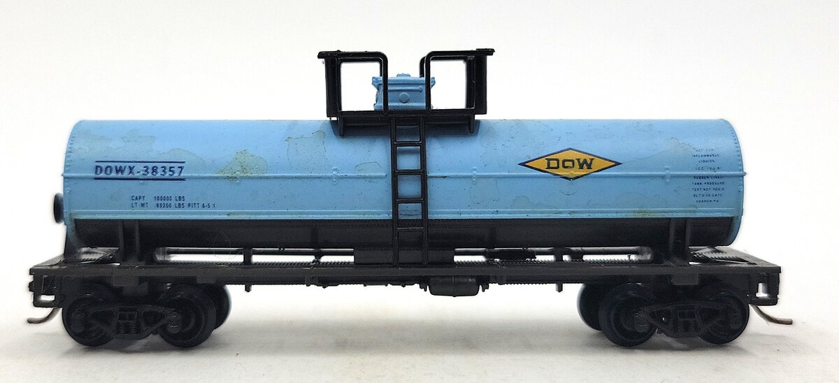 Eastern Seaboard Models 1406 Dow Chemicals  42' Single Dome Chemical Tank Car EX/Box