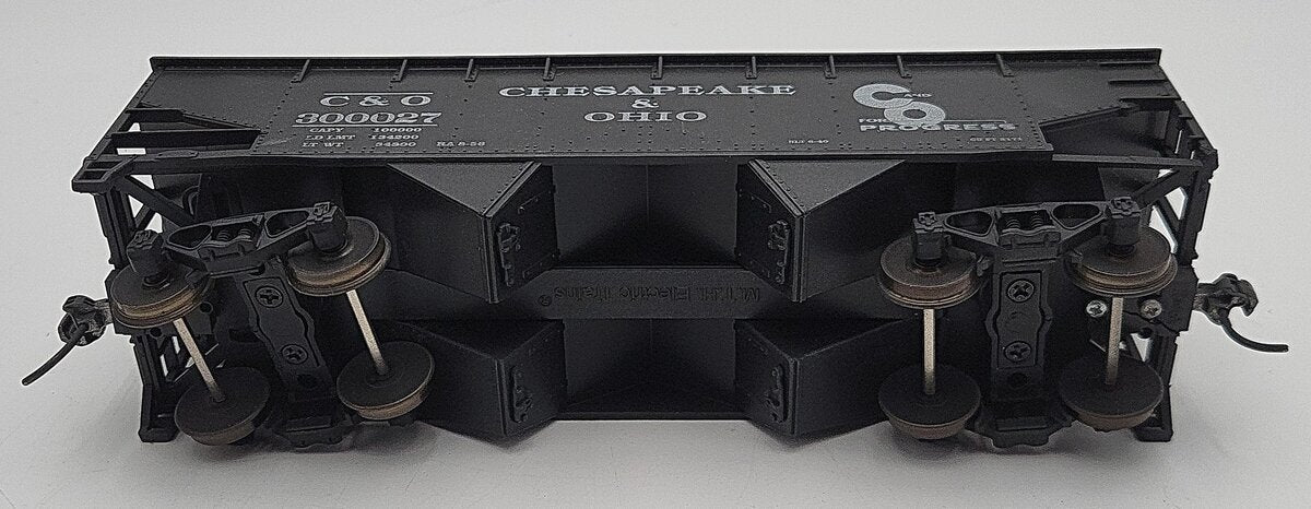 MTH 20-97416 O Gauge Chesapeake & Ohio 2-Bay Hopper w/Coal Load (2-Rail) EX/Box