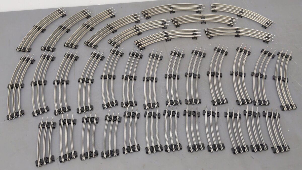 Lionel O Gauge Curved & Half-Curved Track Sections 6-65504, 6-65501 (35) VG